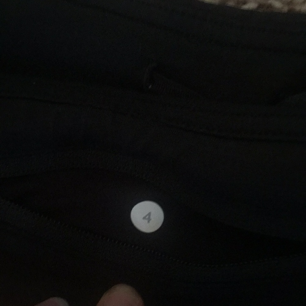 Lululemon Speed shorts - Picture 3 of 3